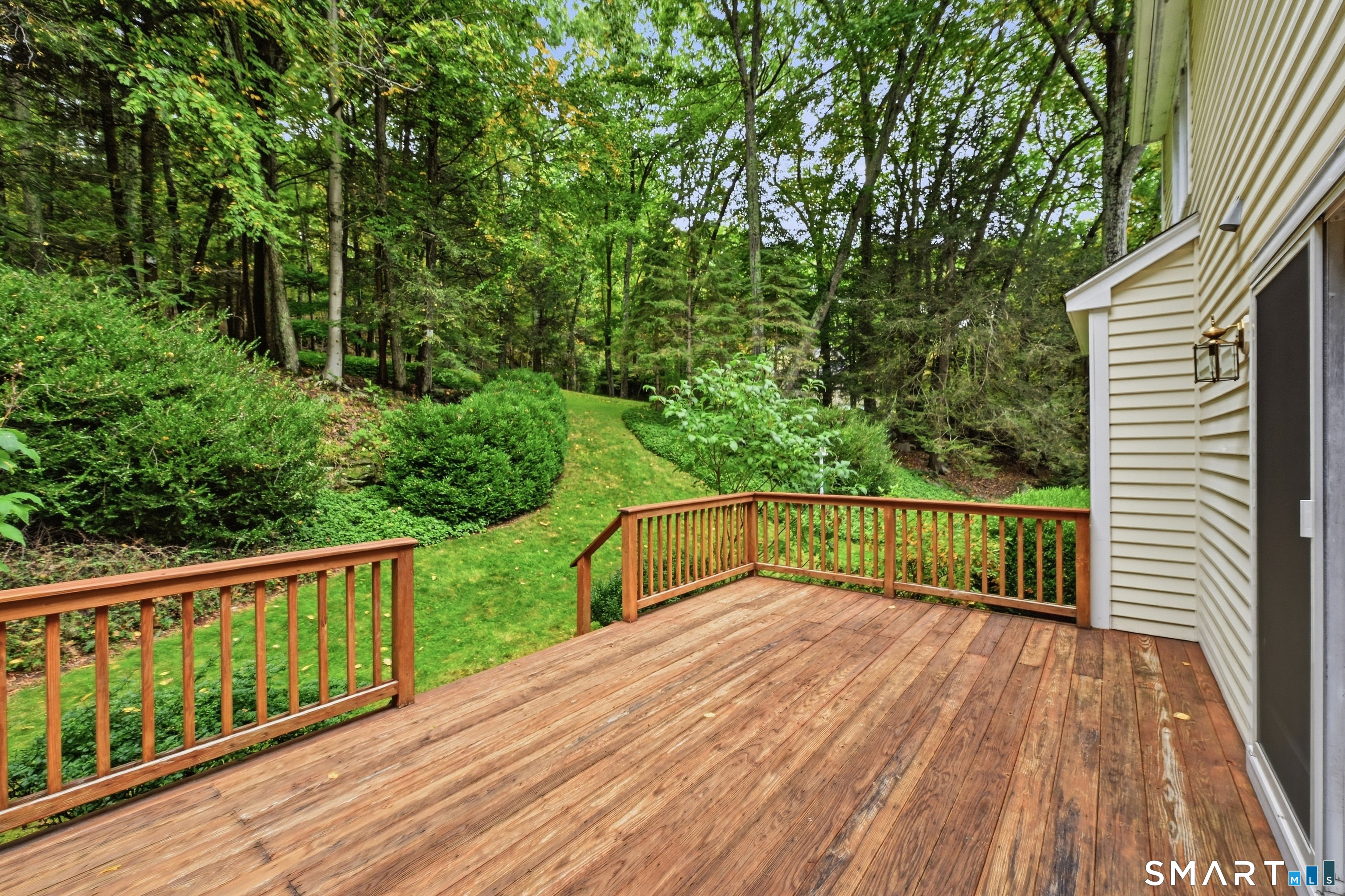 18 Cove Road Brookfield CT 06804