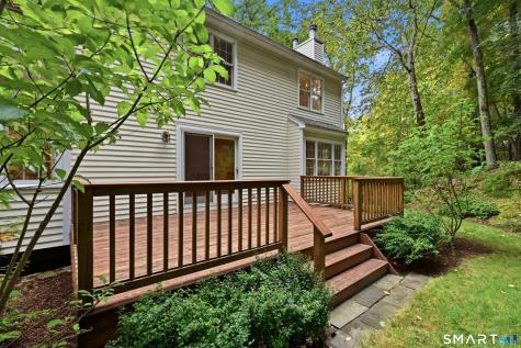 18 Cove Road Brookfield CT 06804