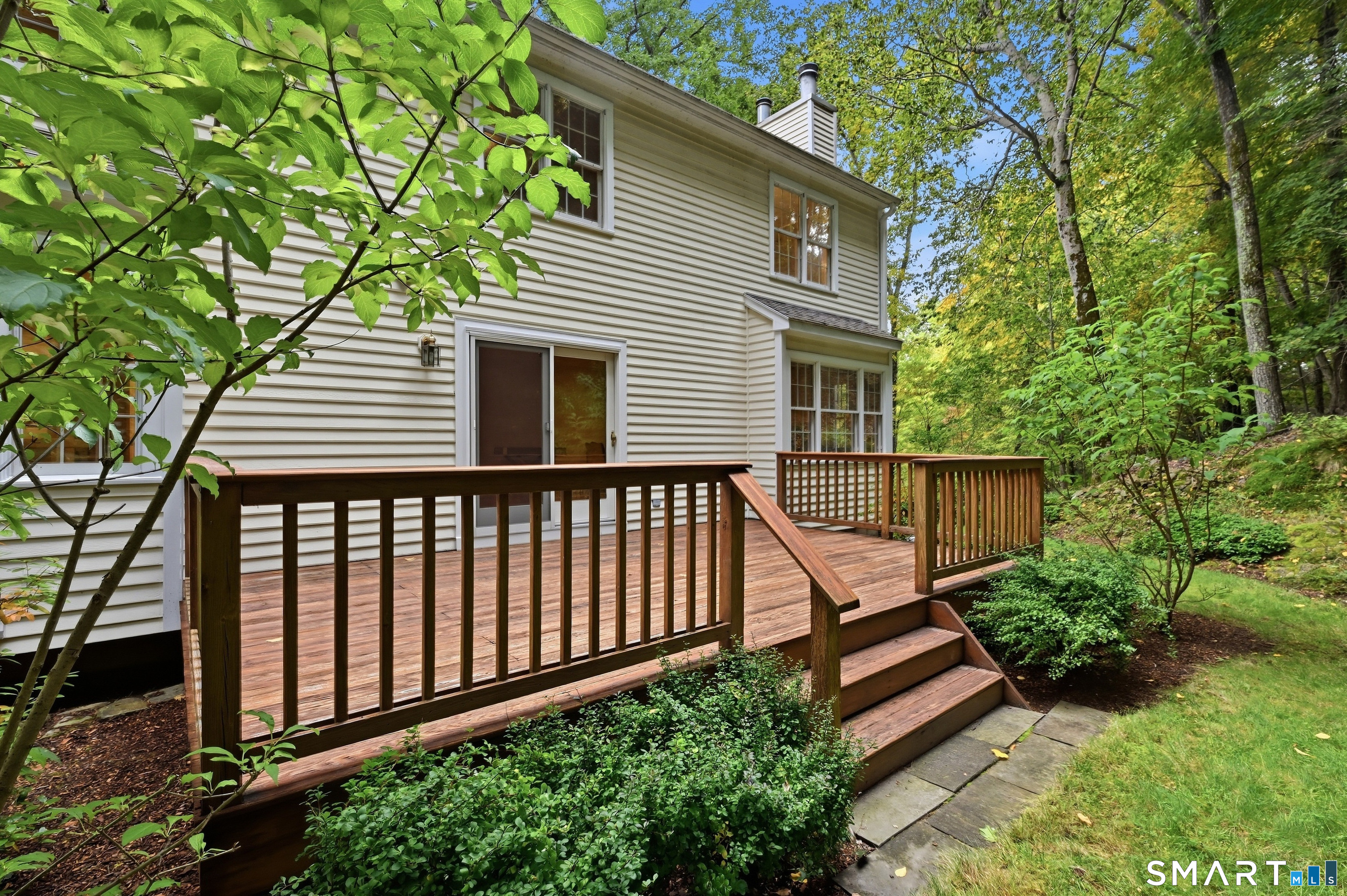 18 Cove Road Brookfield CT 06804