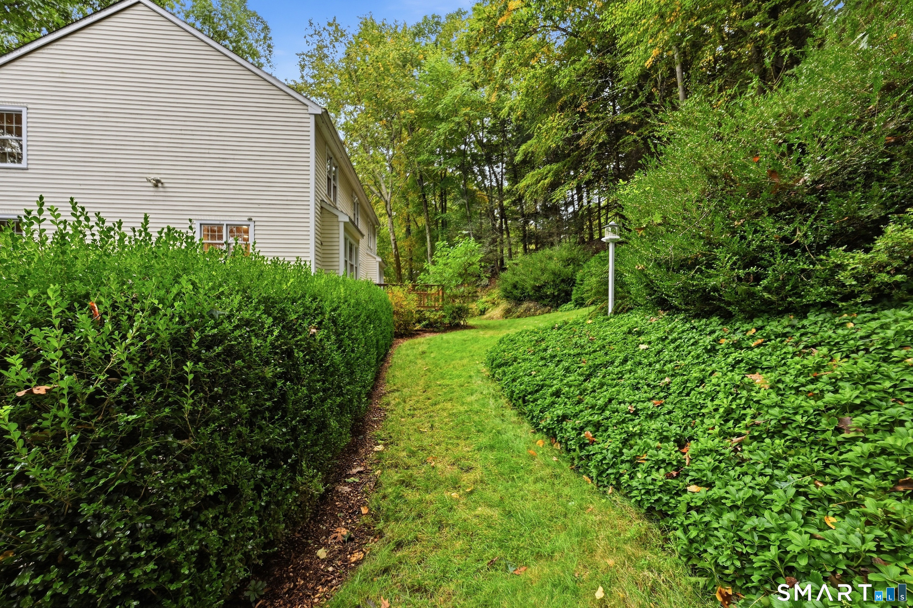 18 Cove Road Brookfield CT 06804