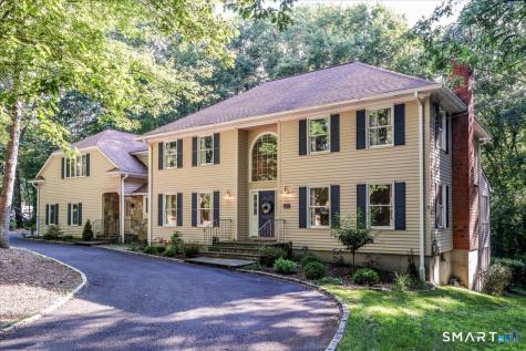 17 Herrmann Lane Easton CT 06612