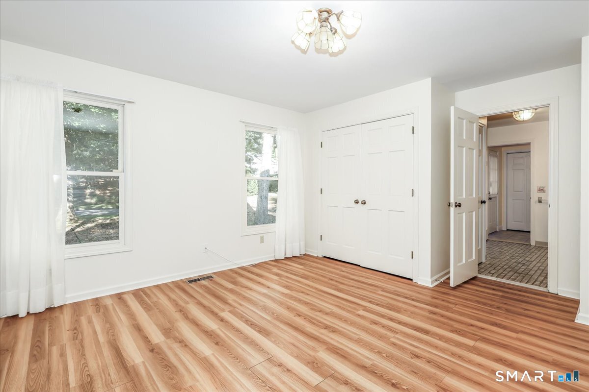 17 Herrmann Lane Easton CT 06612