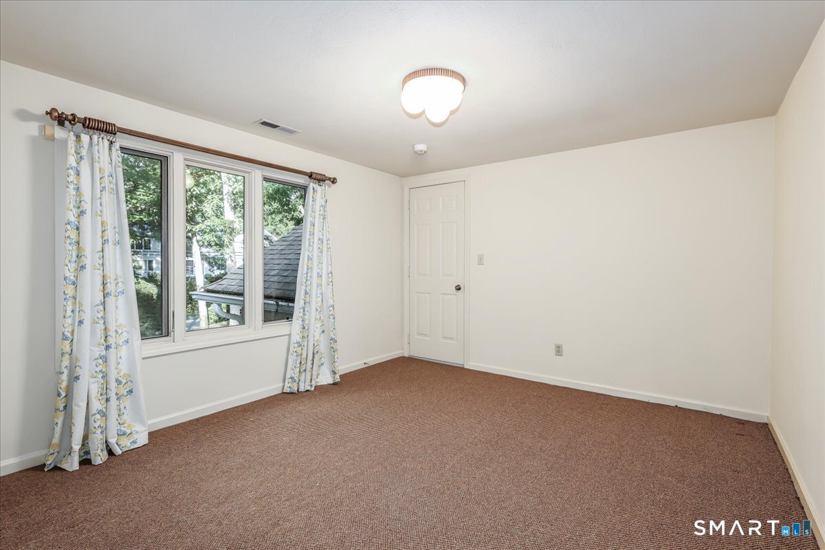 17 Herrmann Lane Easton CT 06612