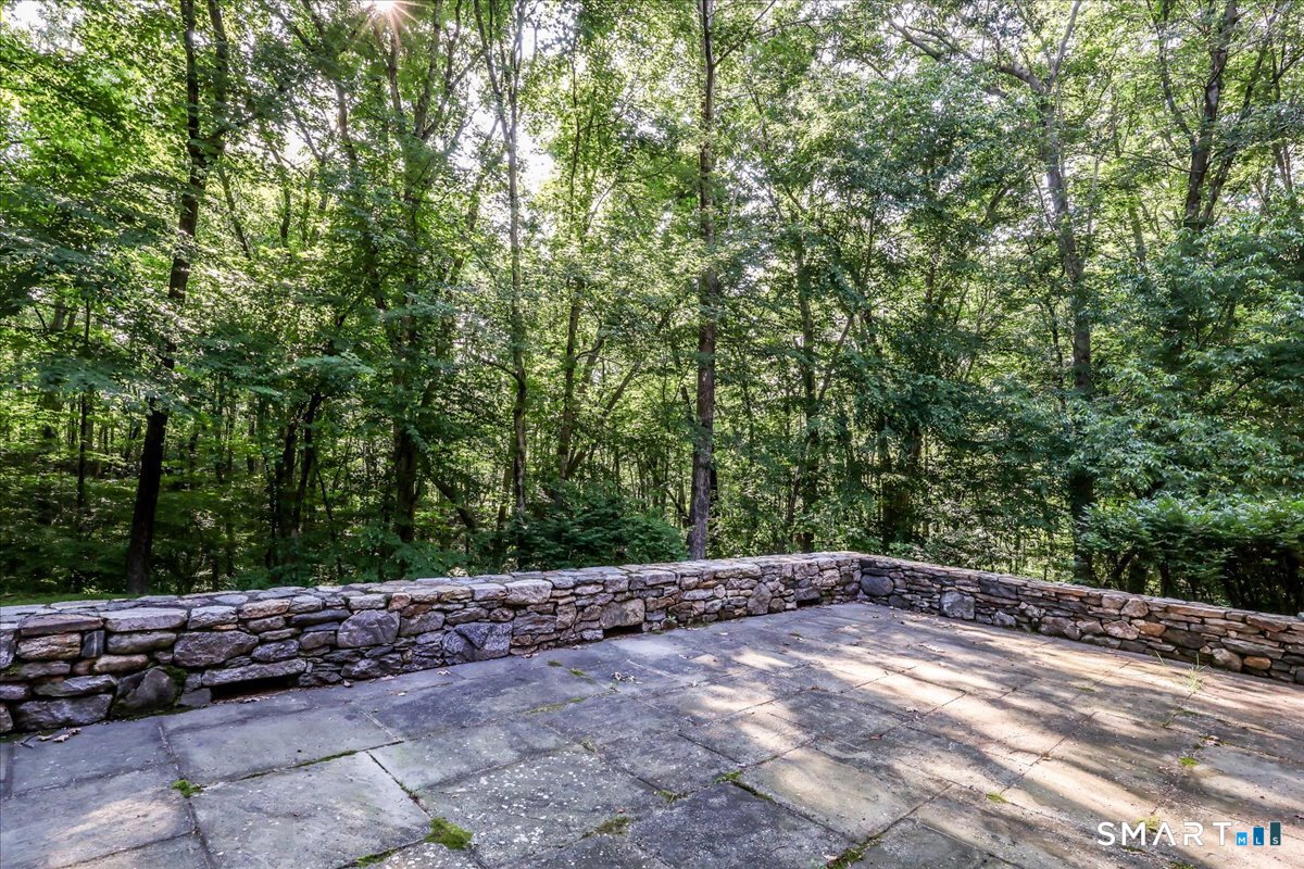 17 Herrmann Lane Easton CT 06612