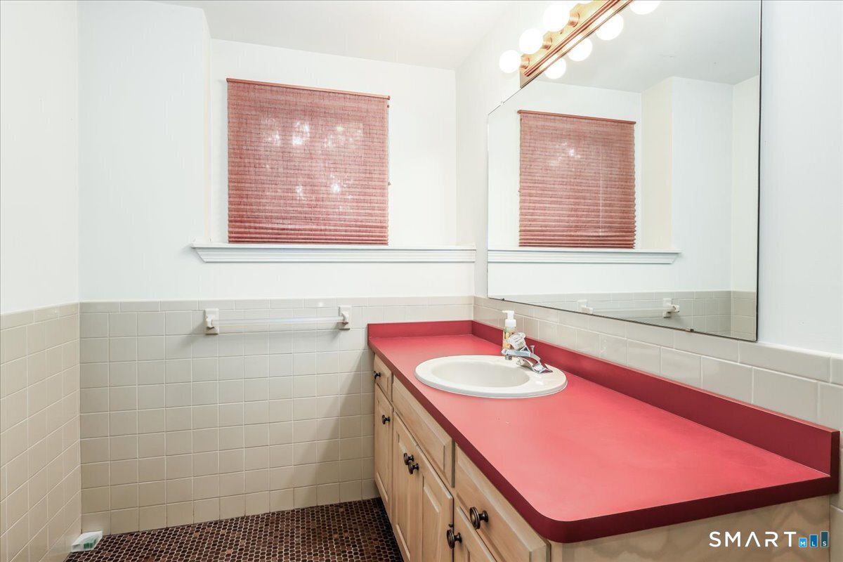 17 Herrmann Lane Easton CT 06612