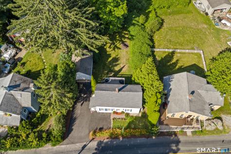 52 Pond Meadow Road Essex CT 06442