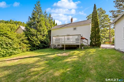 52 Pond Meadow Road Essex CT 06442