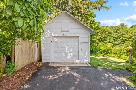 52 Pond Meadow Road Essex CT 06442