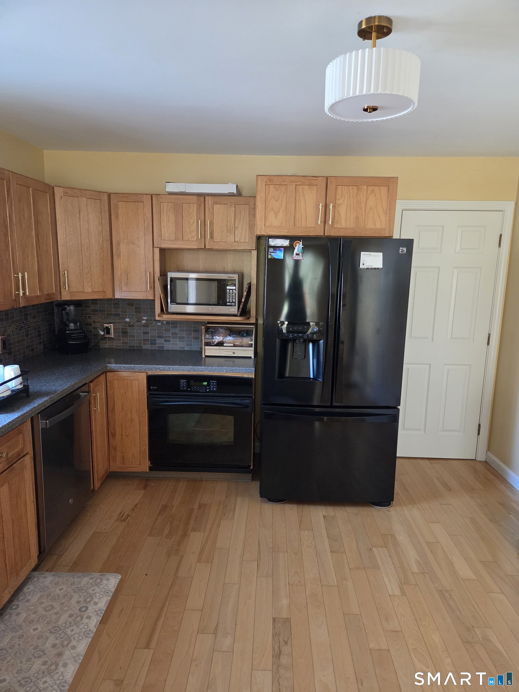 35 North Street Enfield CT 06082