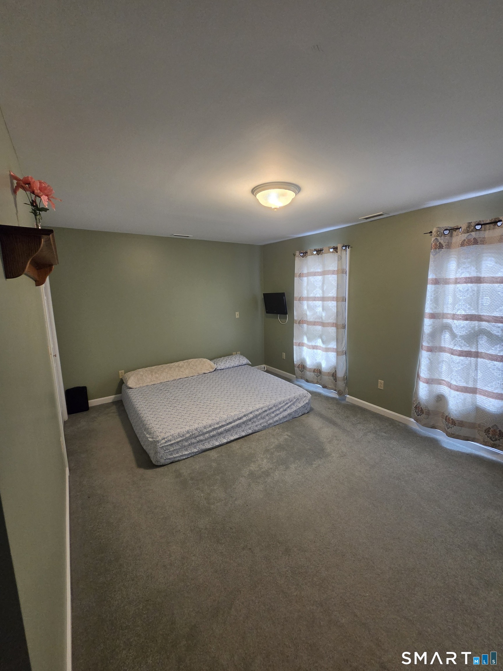 35 North Street Enfield CT 06082