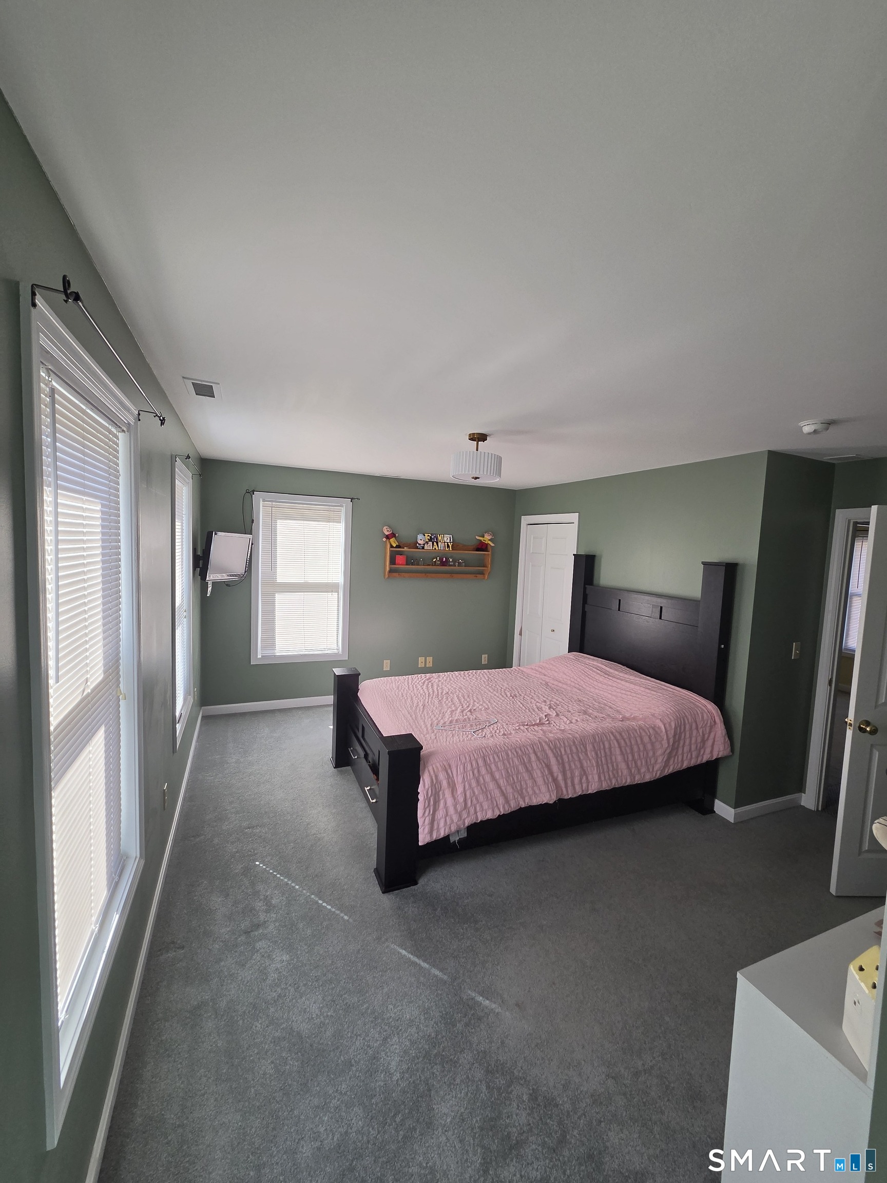 35 North Street Enfield CT 06082