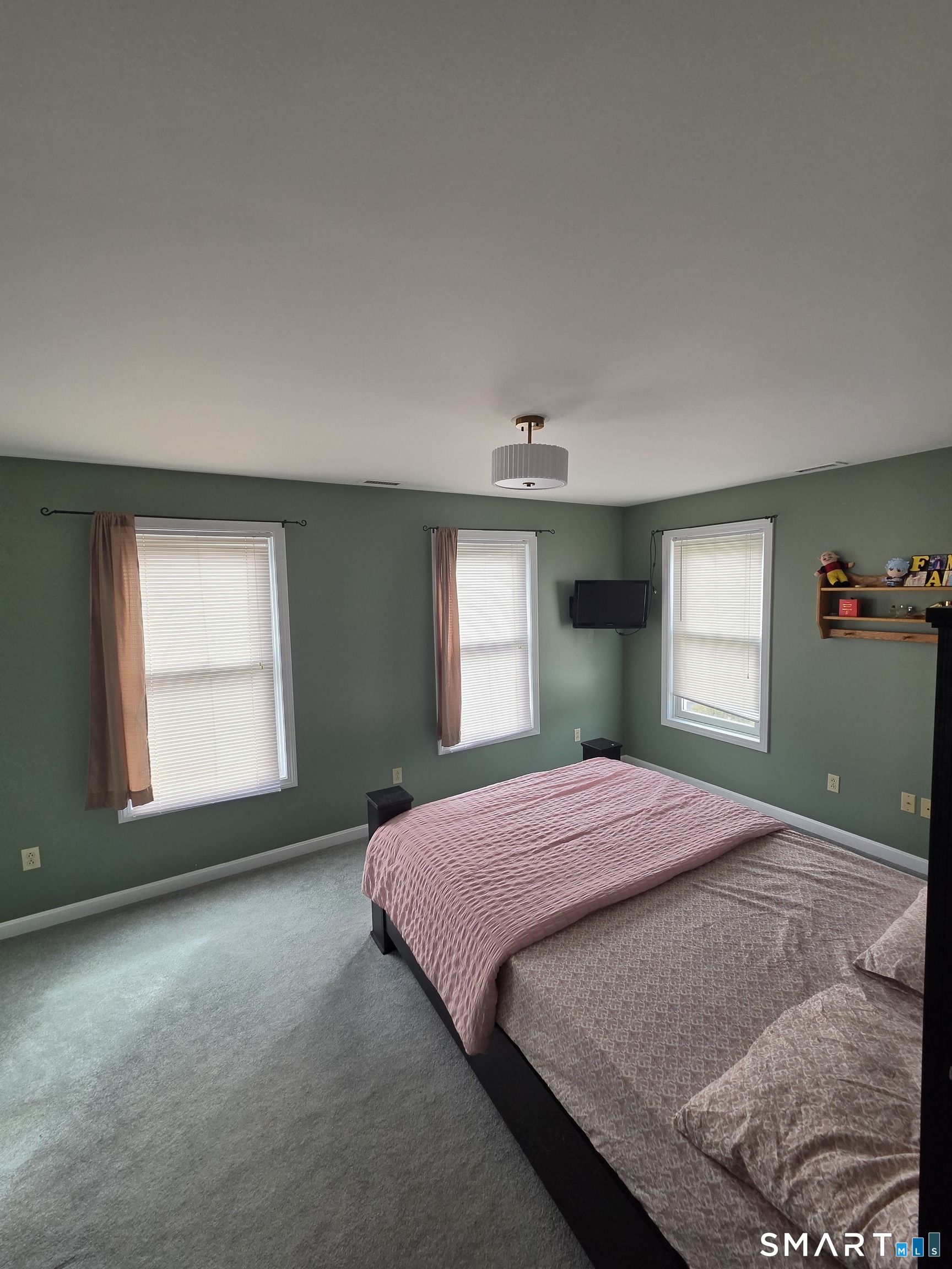 35 North Street Enfield CT 06082