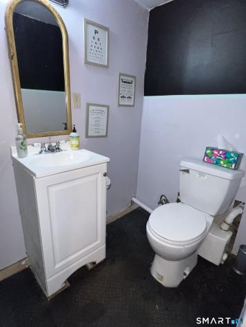 58 Ashworth Street Manchester CT 06040