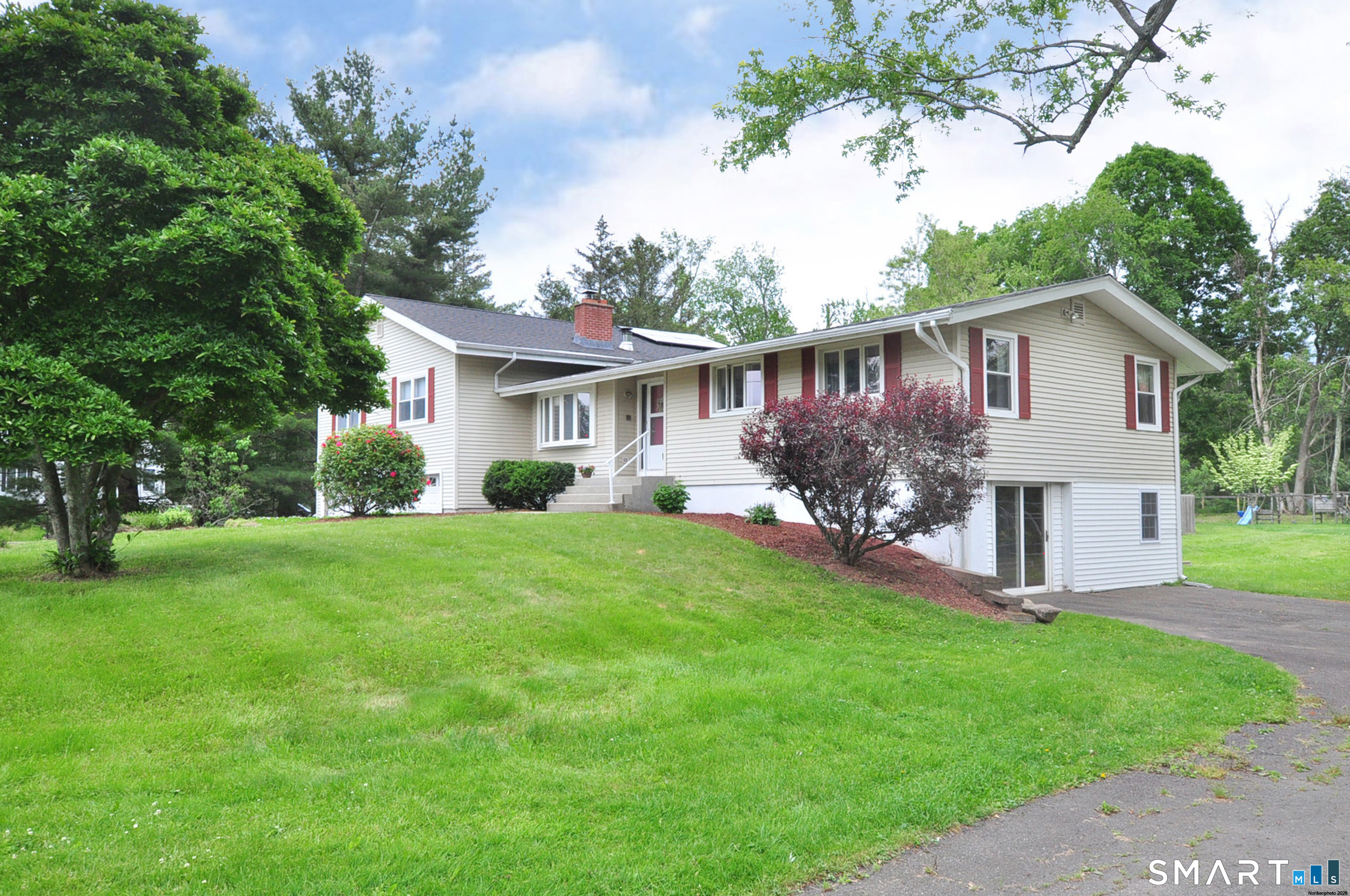471 Old Post Road Tolland CT 06084