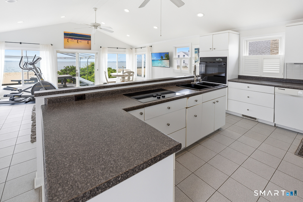 17-A Avenue A Avenue Old Lyme CT 06371