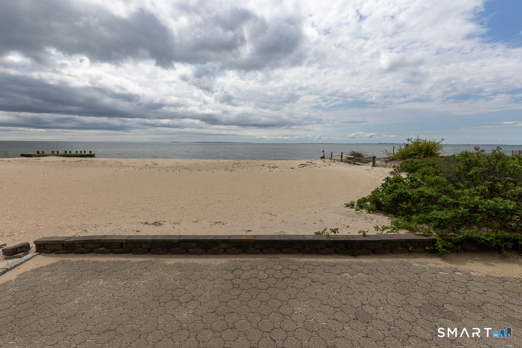 17-A Avenue A Avenue Old Lyme CT 06371