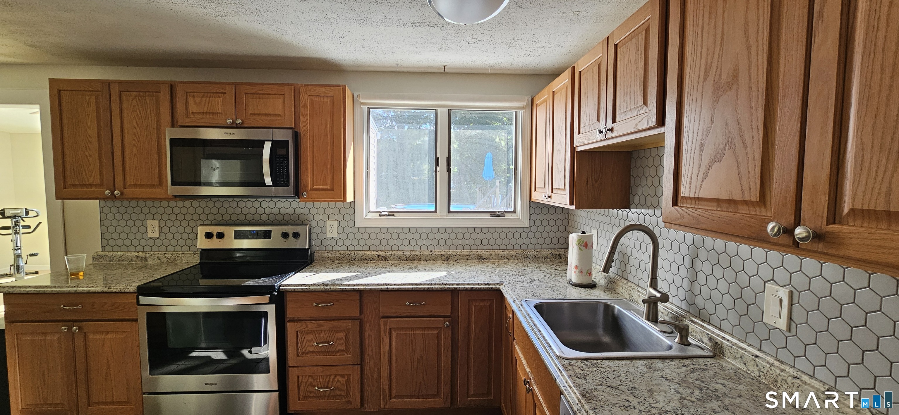 157 Farnham Road South Windsor CT 06074