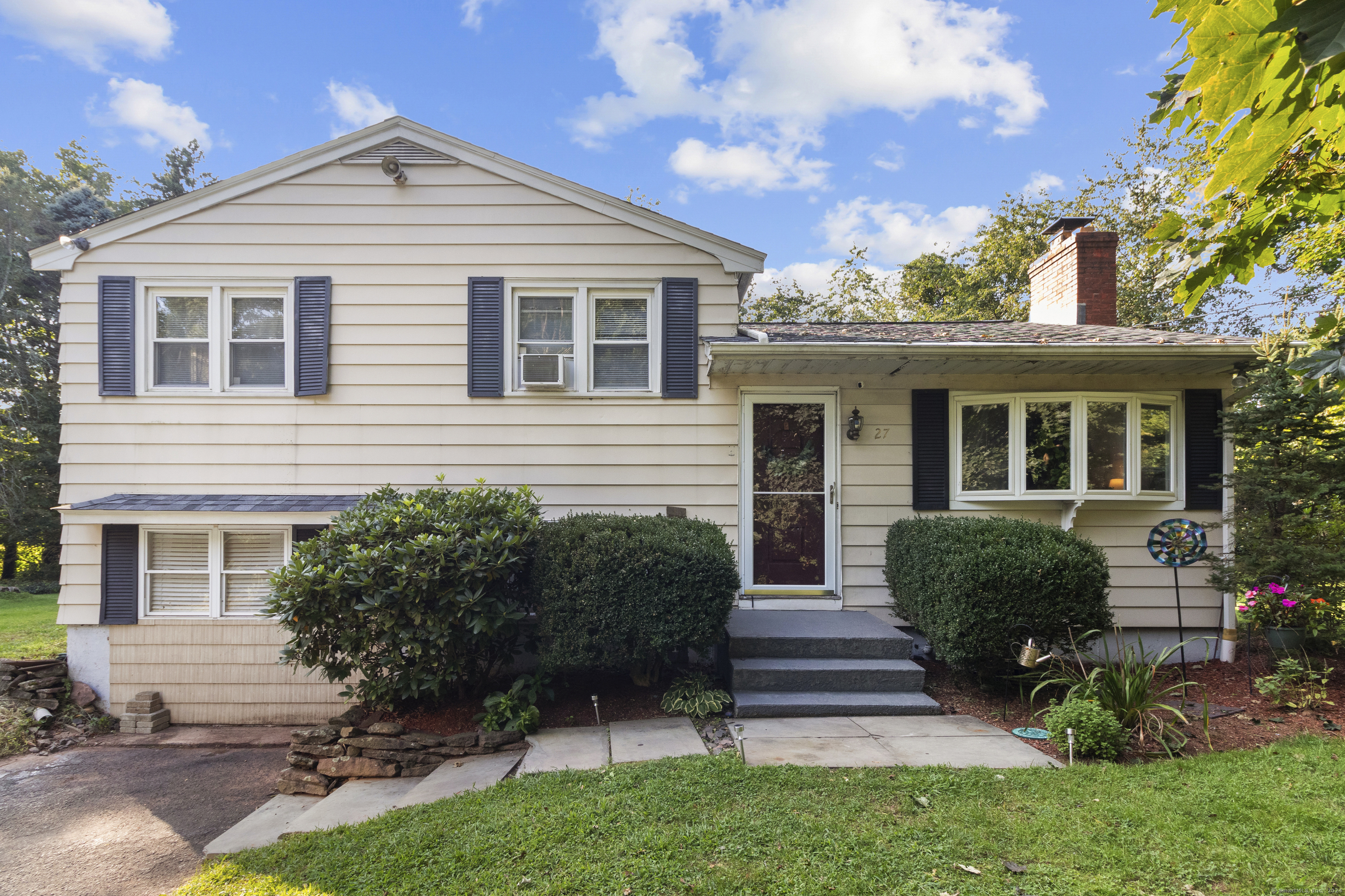 27 Tamarac Road Wallingford CT 06492