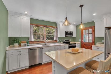 186 Alps Road Branford CT 06405