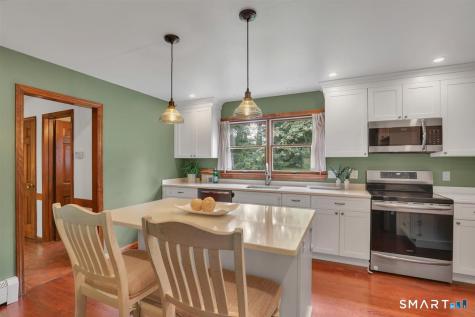 186 Alps Road Branford CT 06405