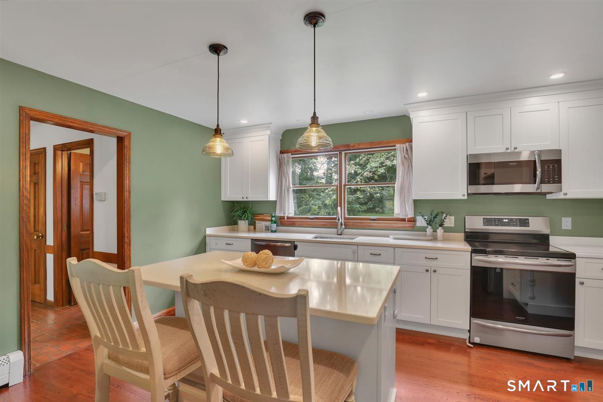 186 Alps Road Branford CT 06405