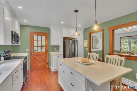 186 Alps Road Branford CT 06405