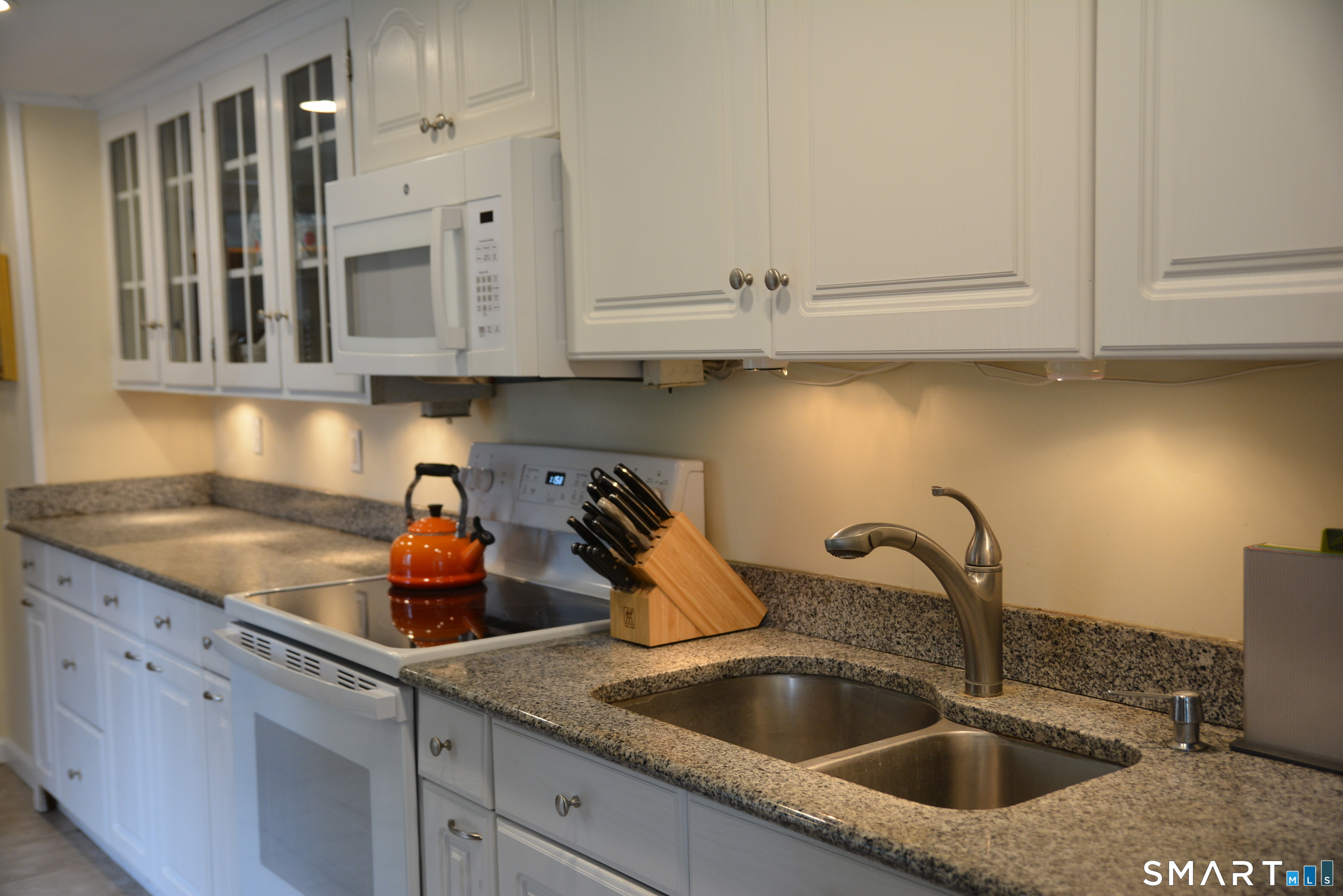 57 South Street Morris CT 06763