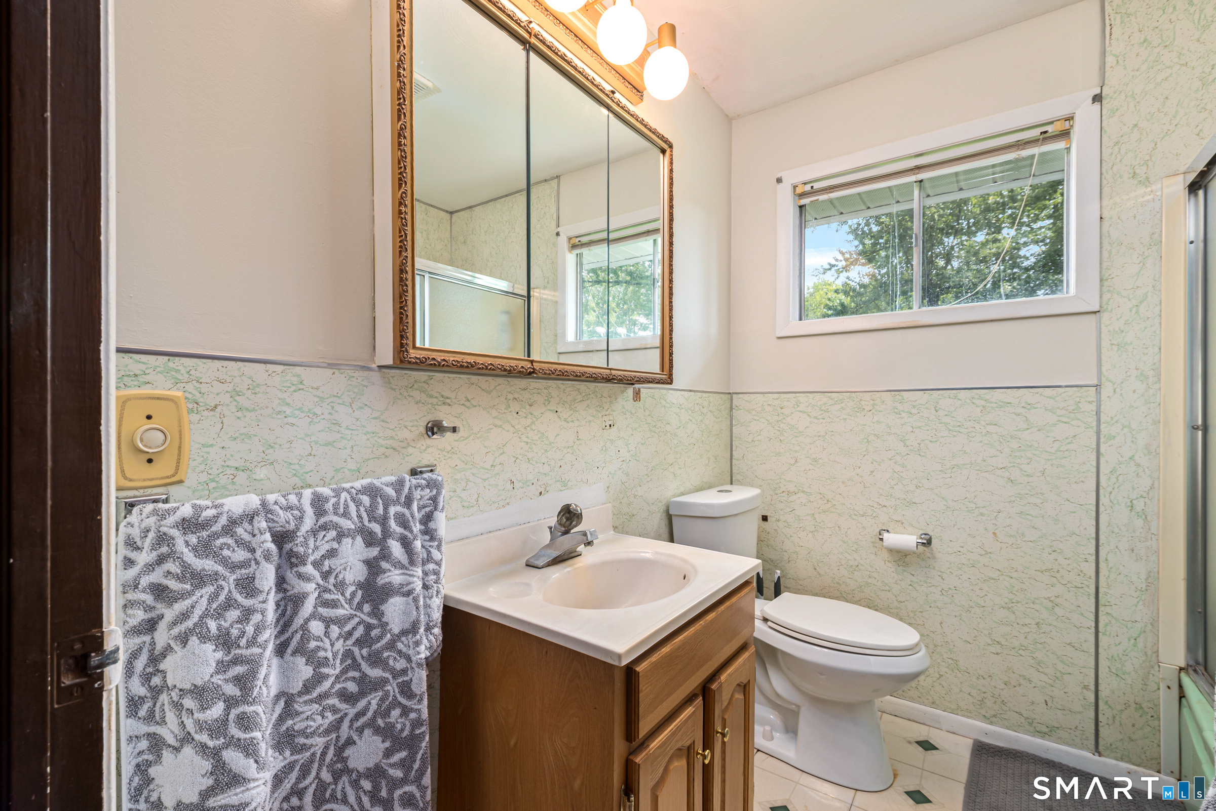 7 Weymouth Drive Enfield CT 06082