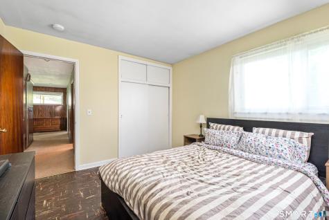 7 Weymouth Drive Enfield CT 06082