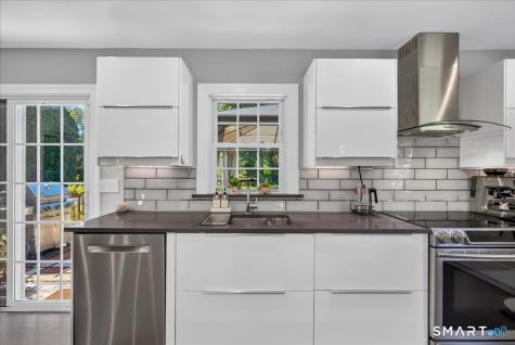 23 Applewood Drive Shelton CT 06484