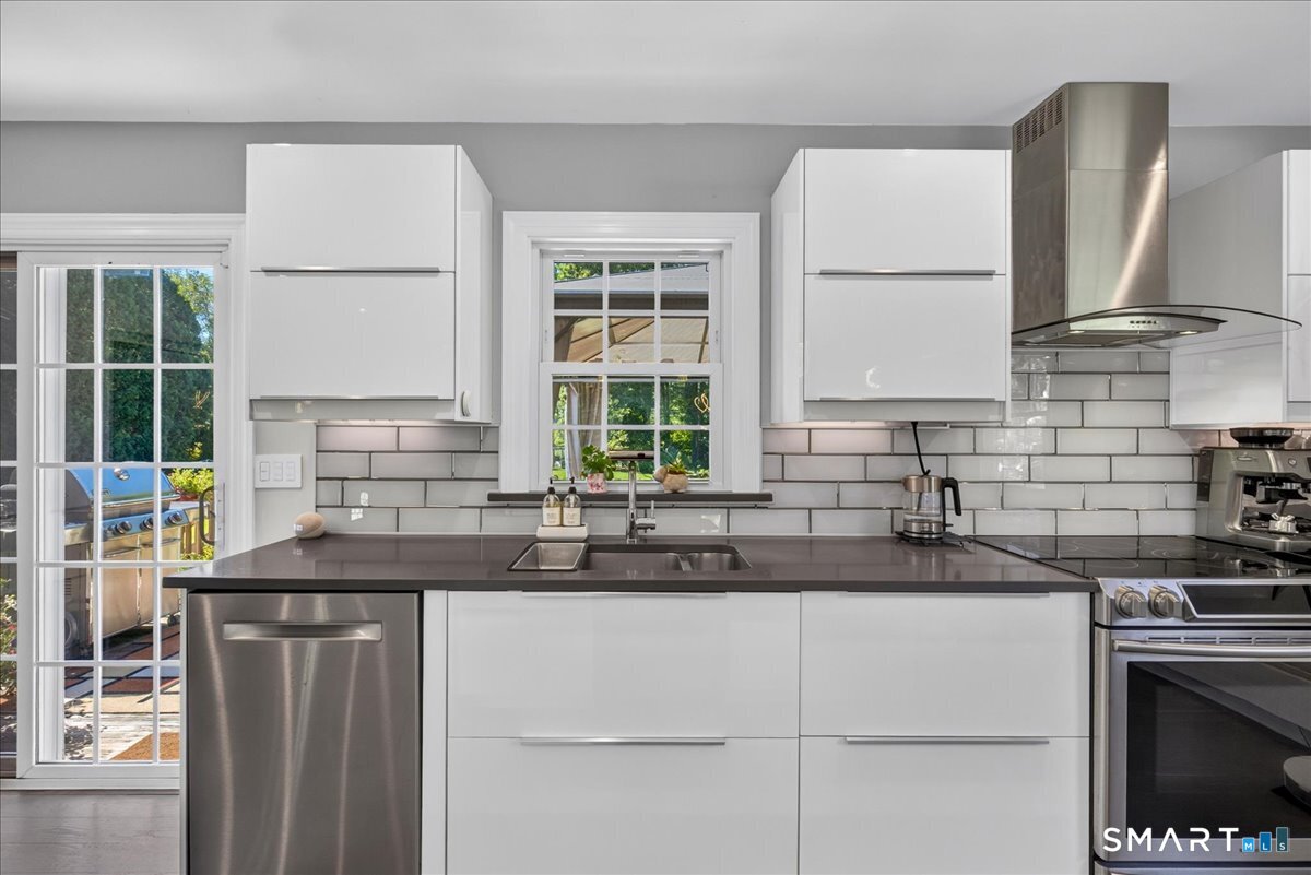 23 Applewood Drive Shelton CT 06484