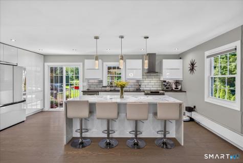 23 Applewood Drive Shelton CT 06484