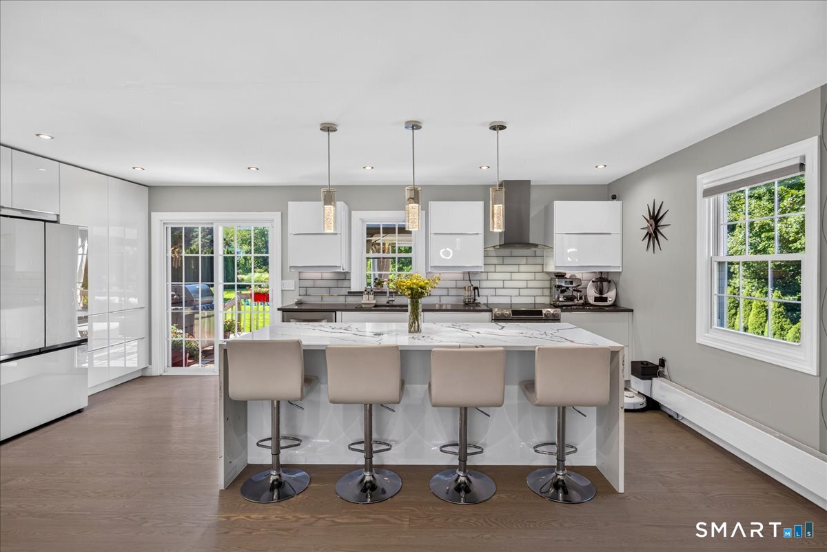 23 Applewood Drive Shelton CT 06484