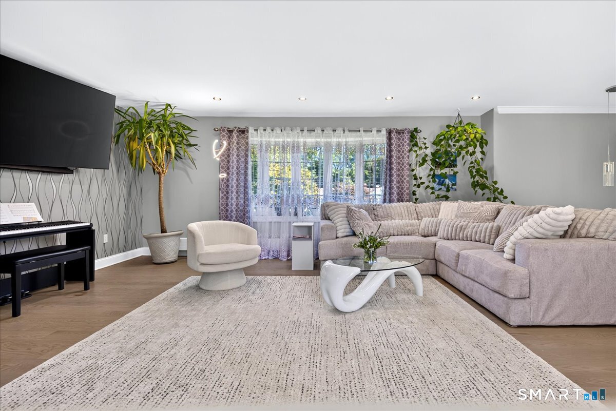 23 Applewood Drive Shelton CT 06484