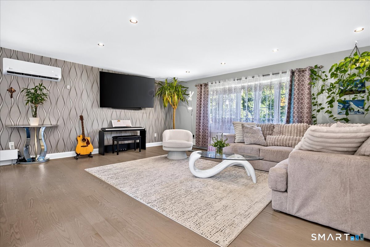 23 Applewood Drive Shelton CT 06484