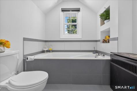 23 Applewood Drive Shelton CT 06484