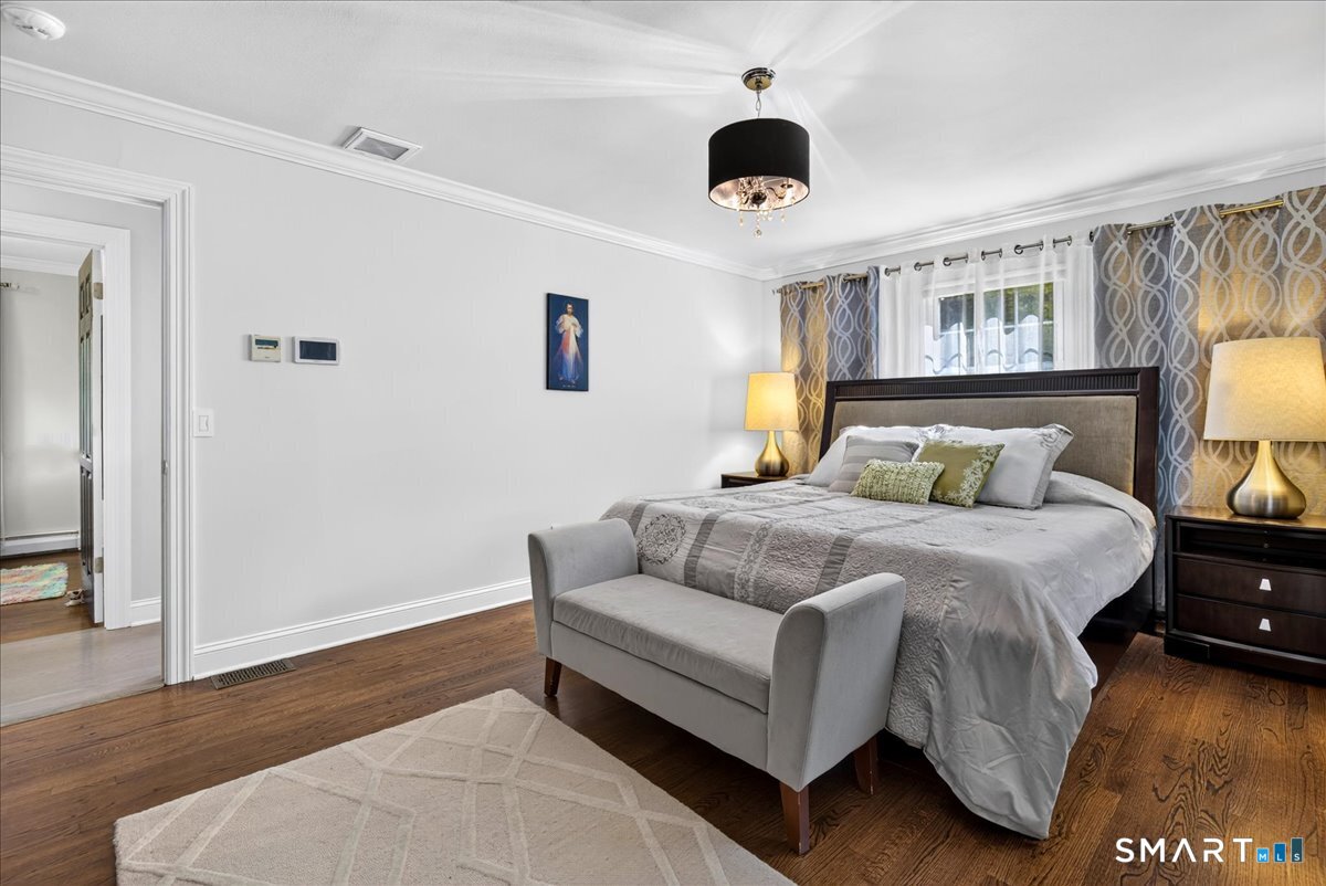 23 Applewood Drive Shelton CT 06484