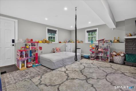 23 Applewood Drive Shelton CT 06484