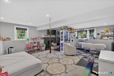 23 Applewood Drive Shelton CT 06484
