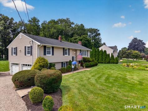23 Applewood Drive Shelton CT 06484