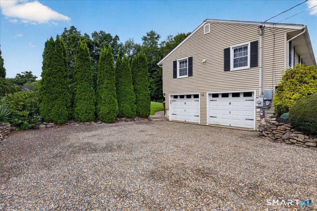 23 Applewood Drive Shelton CT 06484