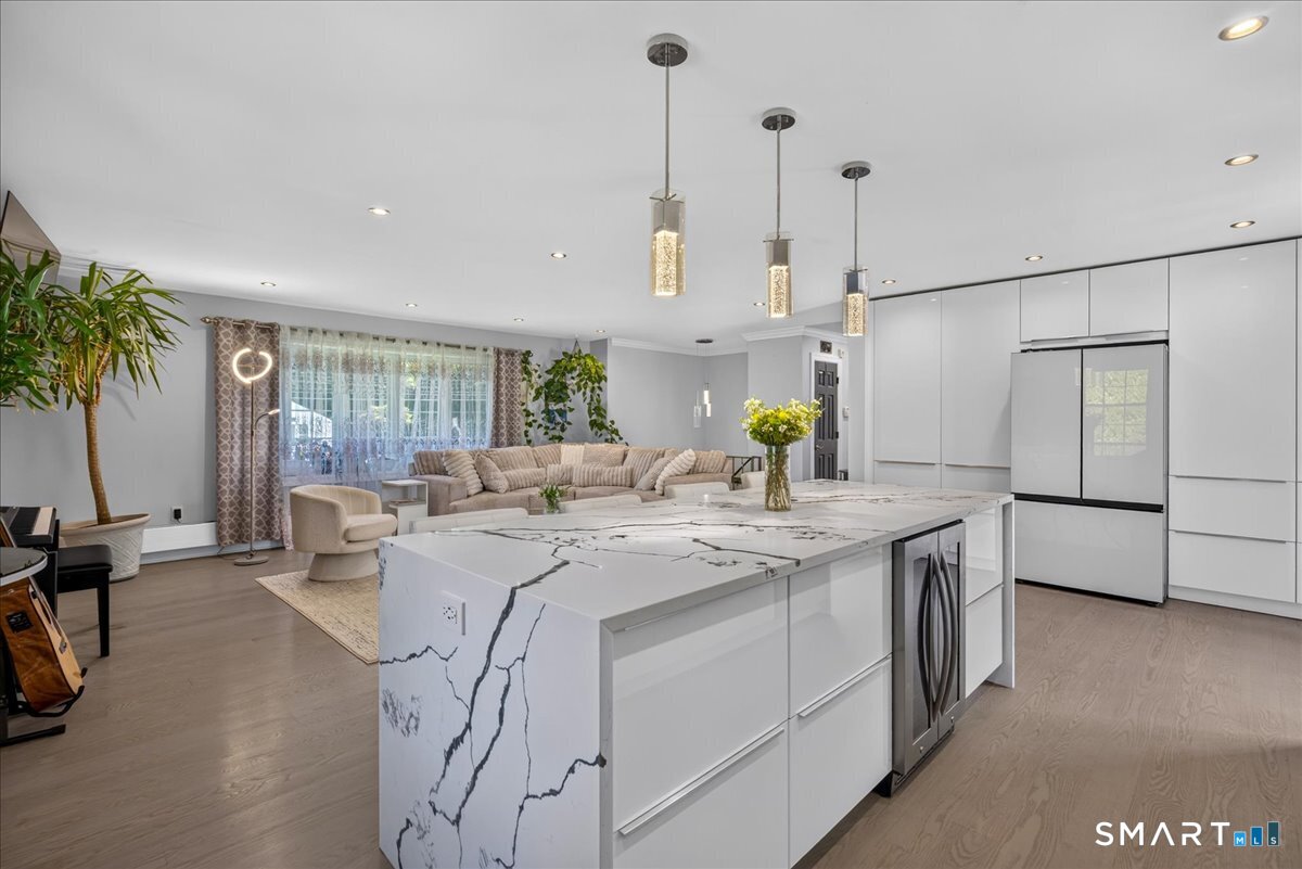 23 Applewood Drive Shelton CT 06484