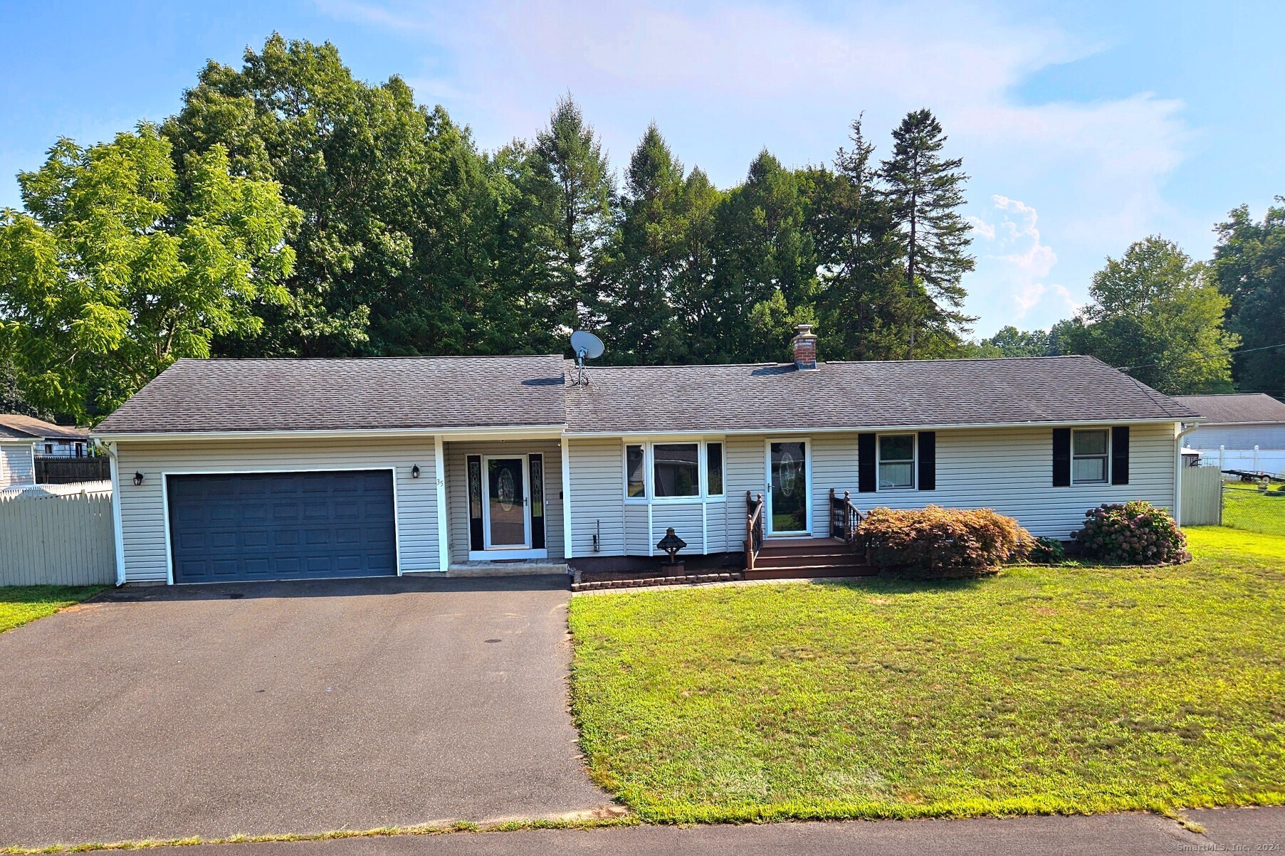 35 Tabor Road Enfield CT 06082