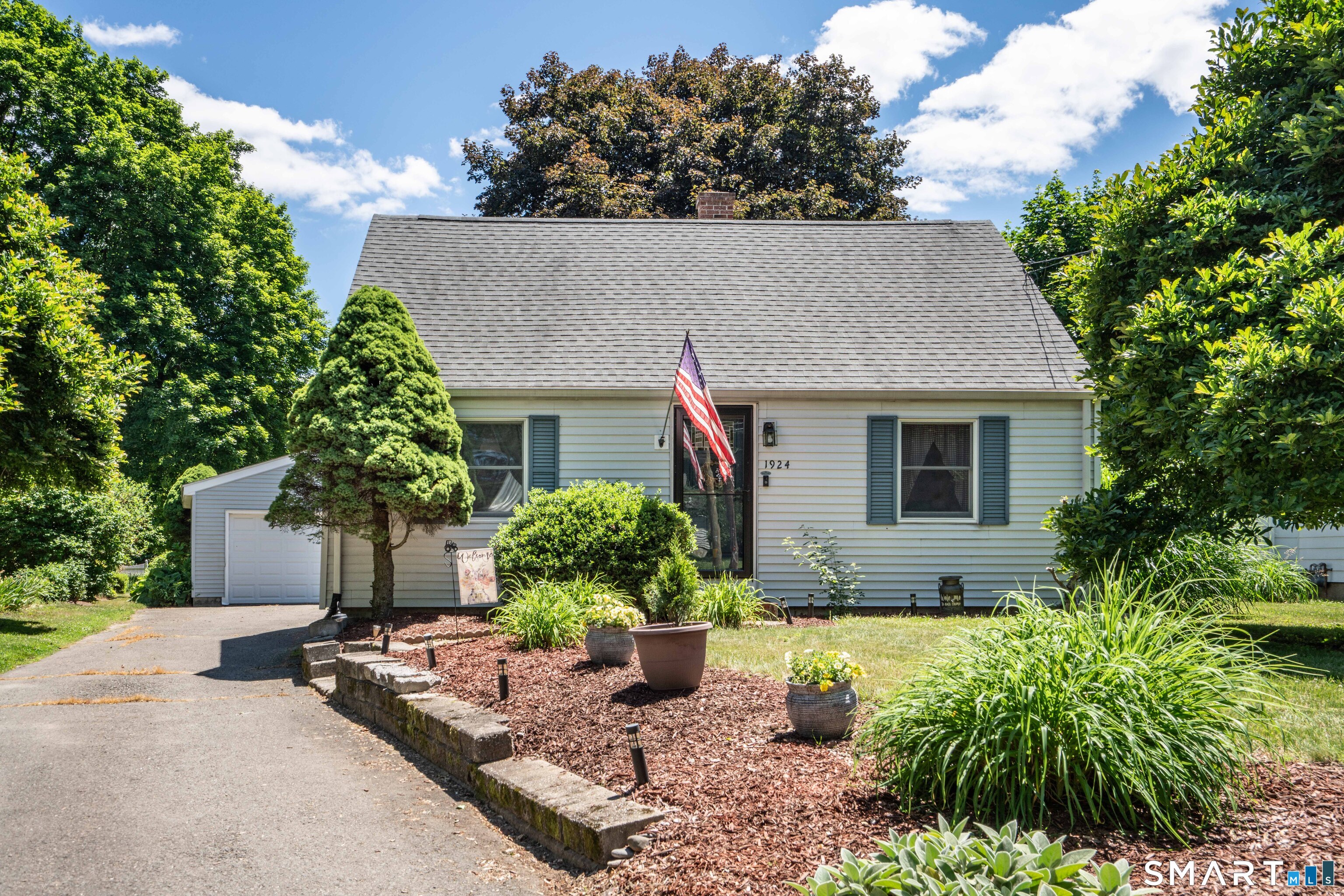 1924 Main Street East Hartford CT 06108