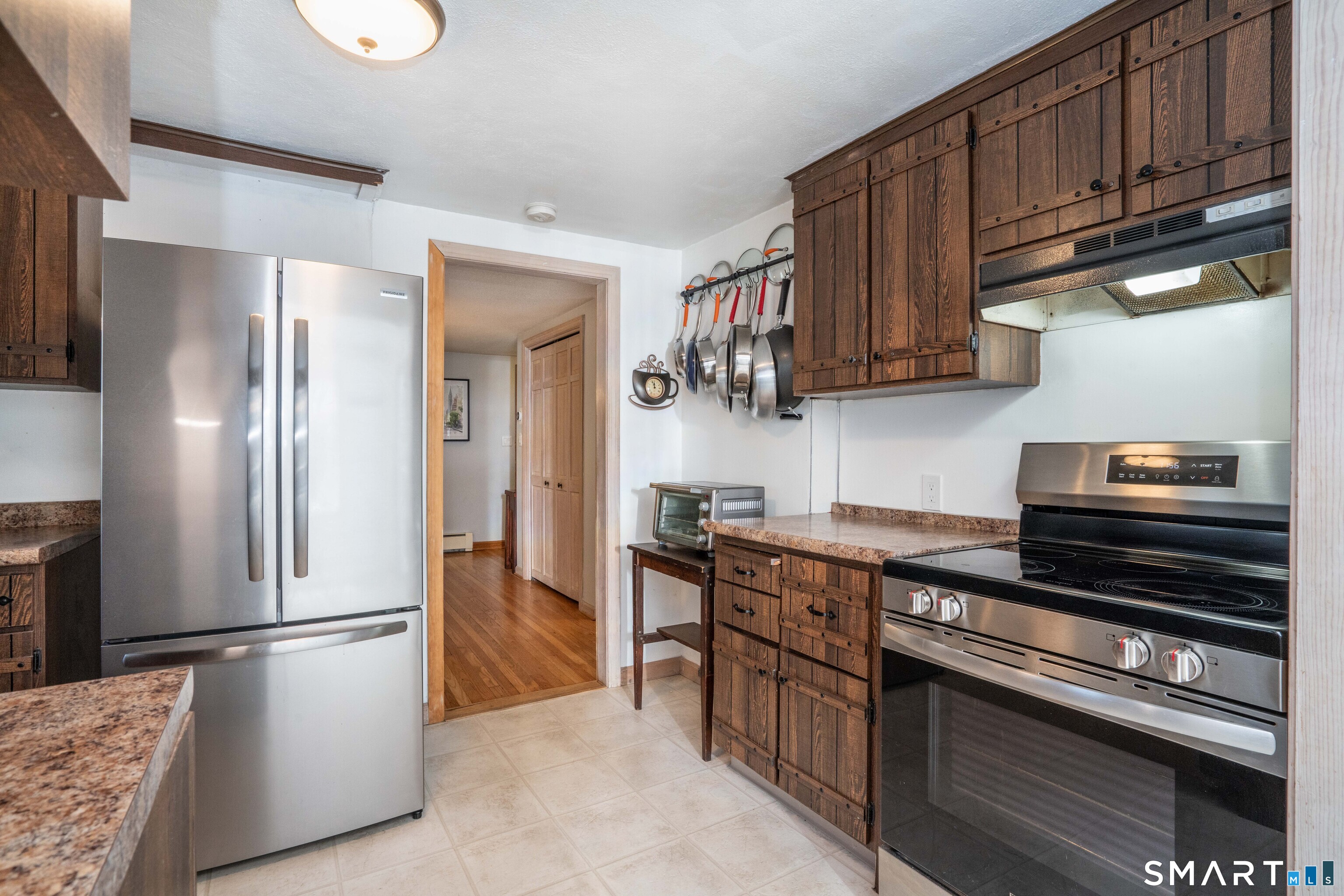 1924 Main Street East Hartford CT 06108
