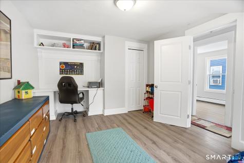 67 Pomfret Street Putnam CT 06260