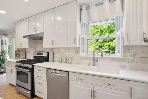 2 Westmoreland Road Ridgefield CT 06877