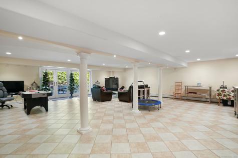 2 Westmoreland Road Ridgefield CT 06877