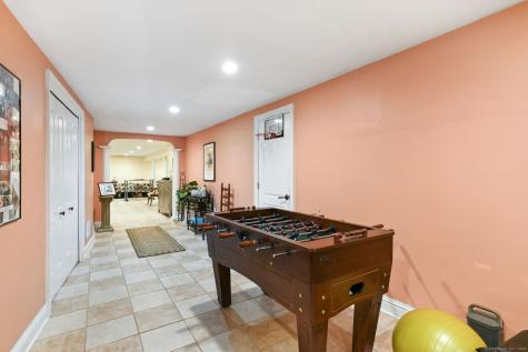 2 Westmoreland Road Ridgefield CT 06877