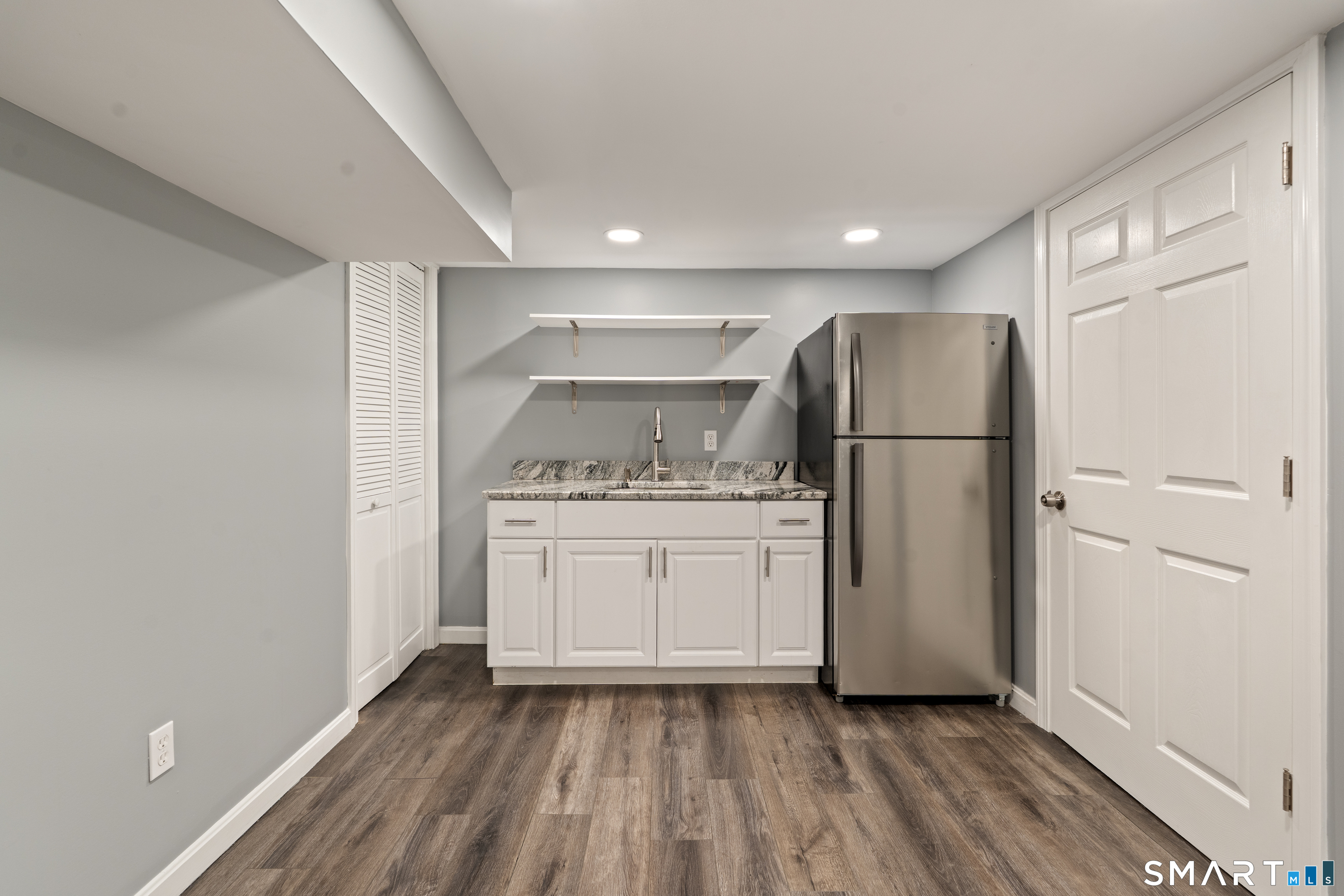 186 Cedar Street Newington CT 06111
